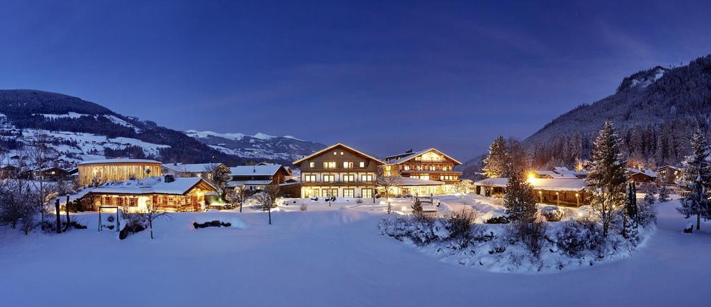 Wanderhotel Kirchner Bramberg am Wildkogel Exterior photo